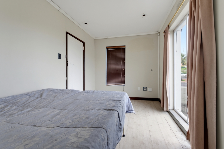3 Bedroom Property for Sale in Zonnebloem Western Cape
